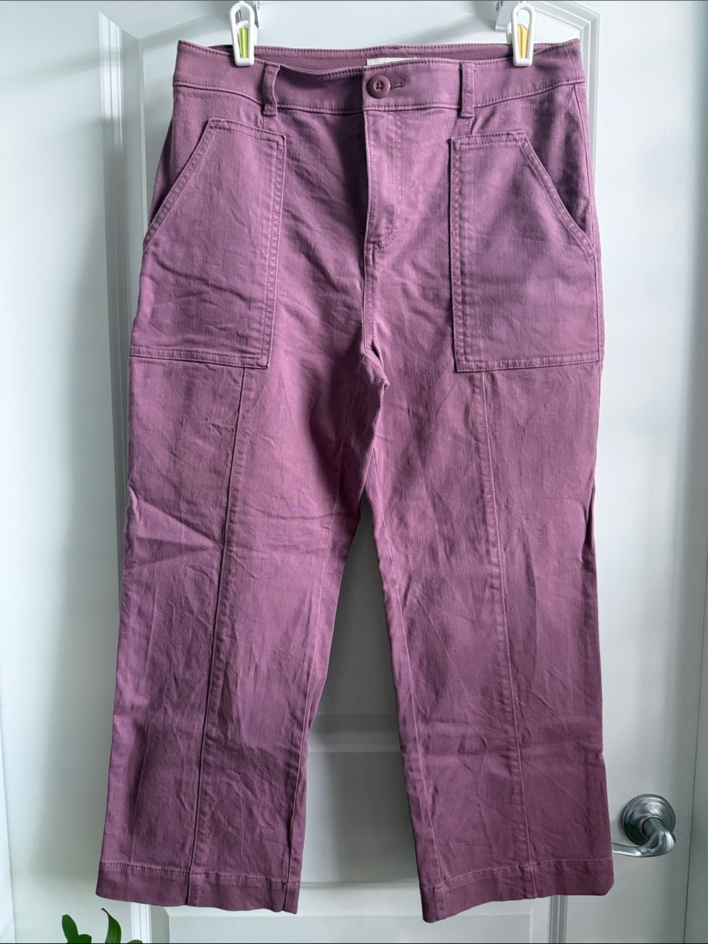 Casual Straight-Leg Twill Pants in Mauve